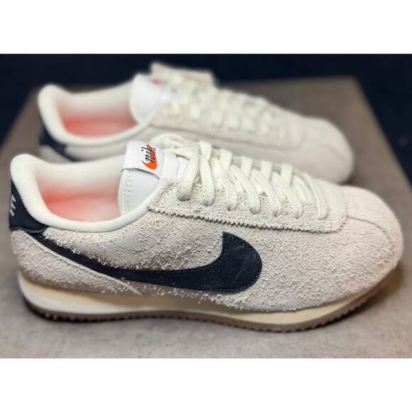 Nike Summit White Muslin New Size 8.5 W 7M - Picture 1 of 3